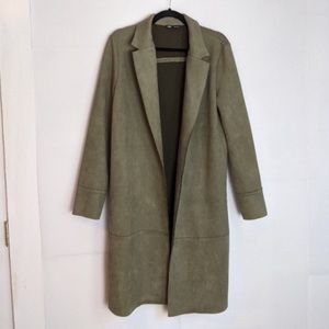 🧥 Zara basic faux suede coat